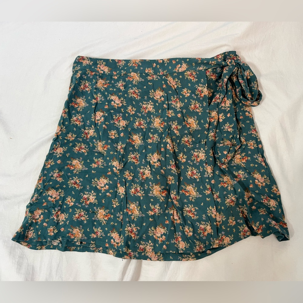 American Eagle wrap-around skirt